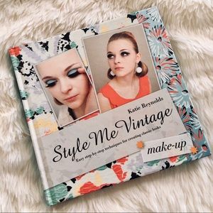 Style Me Vintage by Katie Reynolds